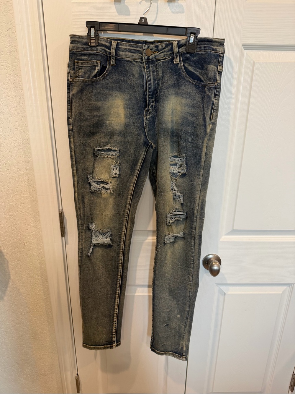 Men's Skinny Distressed Washed Grey Jeans